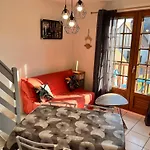 Appt 4p - Manoirs 1 A La Chez Claudette & Marc 公寓
